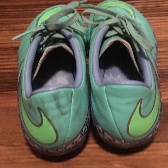 Nike Hypervernom Cleats - Picture 3 of 8